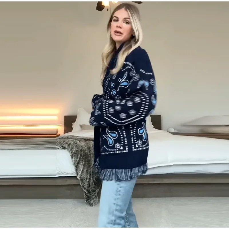 Elegant short floral cardigan sweater for women