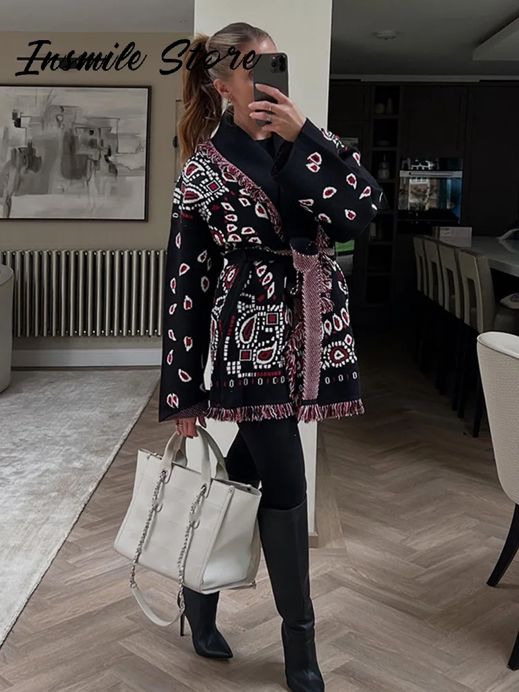 Women's Short Patterned Cardigan Sweater (Thick)